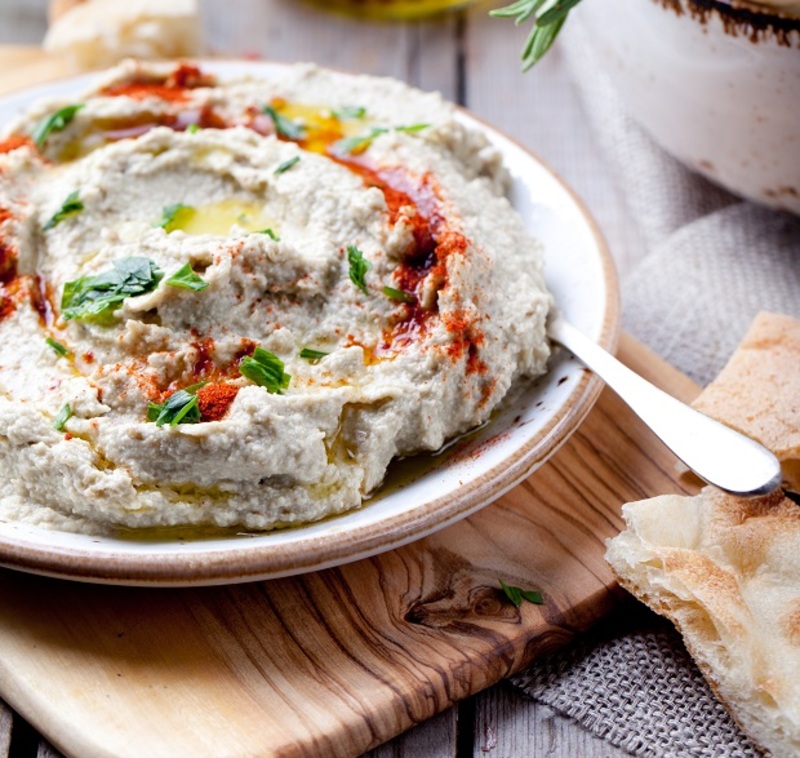 بابا غنوج بالطحينة